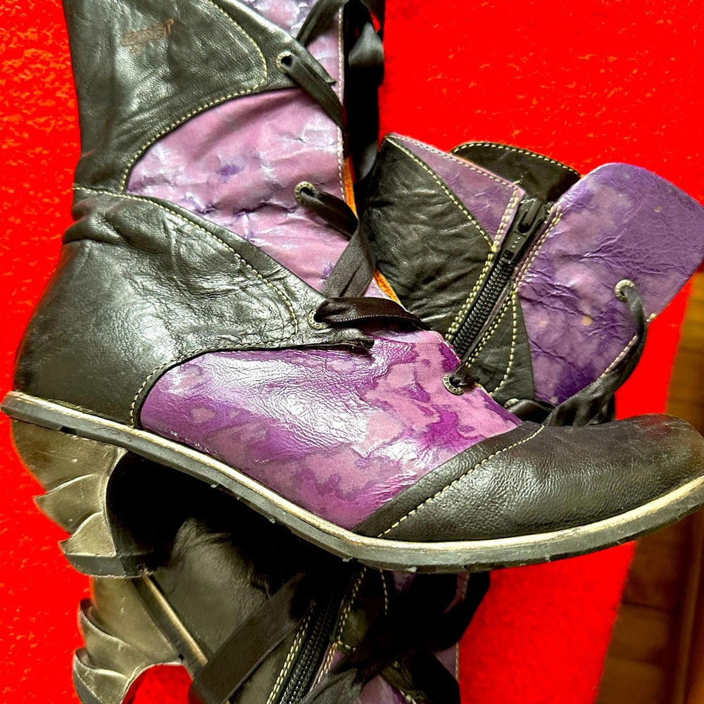 Eject boots size 38